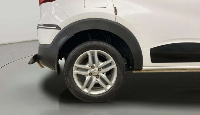 2022 Renault TRIBER RXZ, Petrol, Manual, 29,429 km, Right Rear Wheel