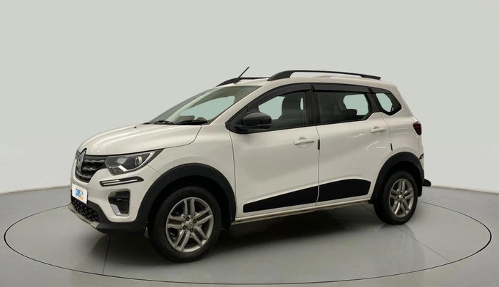 2022 Renault TRIBER RXZ, Petrol, Manual, 29,429 km, Left Front Diagonal