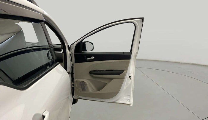 2022 Renault TRIBER RXZ, Petrol, Manual, 29,429 km, RHS Front Door