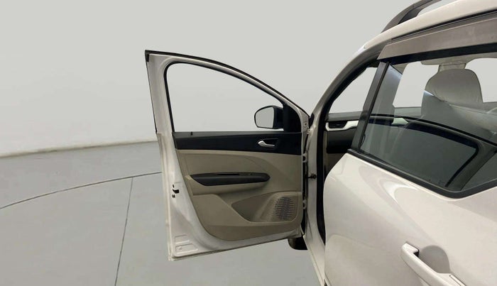 2022 Renault TRIBER RXZ, Petrol, Manual, 29,429 km, LHS Front Door