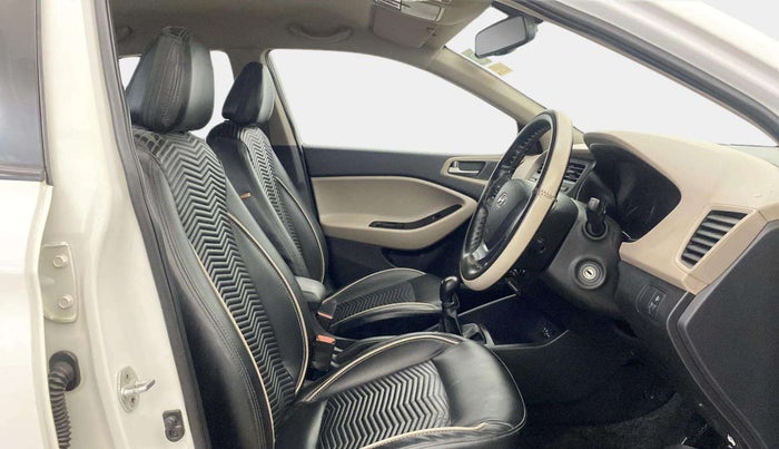 2015 Hyundai Elite i20 SPORTZ 1.2, Petrol, Manual, 48,866 km, Right Side Front Door Cabin
