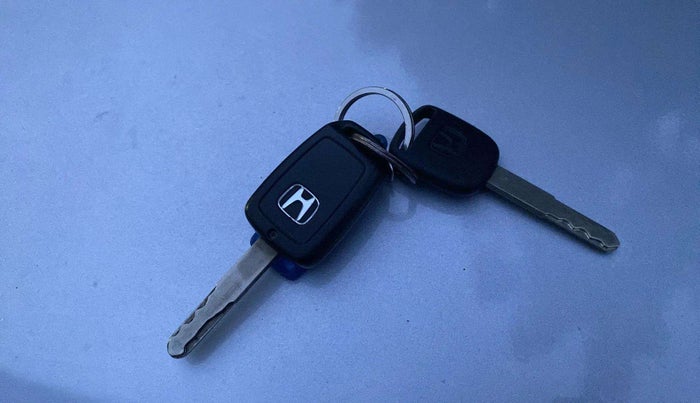 2016 Honda Jazz 1.2L I-VTEC SV, Petrol, Manual, 57,271 km, Key Close Up