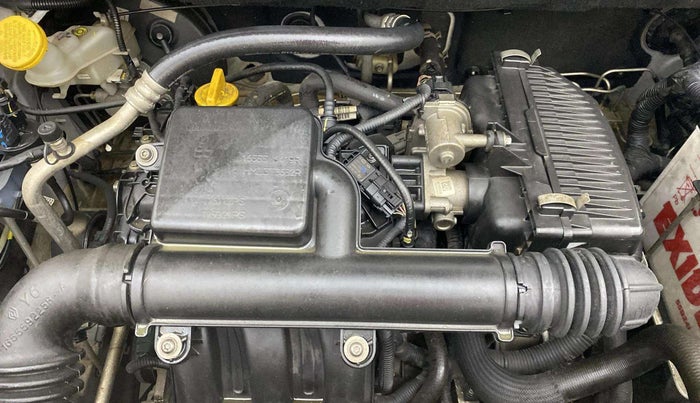 2022 Renault Kiger RXT AMT, Petrol, Automatic, 34,567 km, Engine View
