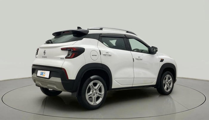 2022 Renault Kiger RXT AMT, Petrol, Automatic, 34,567 km, Right Back Diagonal