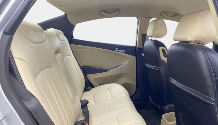 2016 Hyundai Verna FLUIDIC 4S 1.4 VTVT, Petrol, Manual, 82,332 km, Right Side Rear Door Cabin