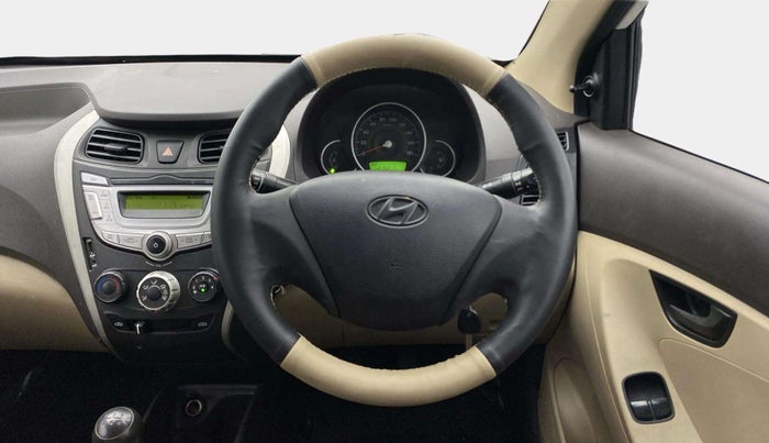 2017 Hyundai Eon MAGNA +, Petrol, Manual, 42,147 km, Steering Wheel Close Up