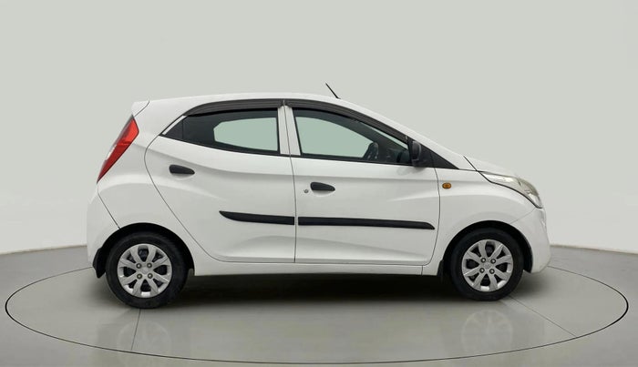 2017 Hyundai Eon MAGNA +, Petrol, Manual, 42,147 km, Right Side View