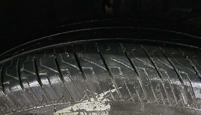 2020 Maruti Baleno DELTA PETROL 1.2, Petrol, Manual, 58,245 km, Right Front Tyre Tread