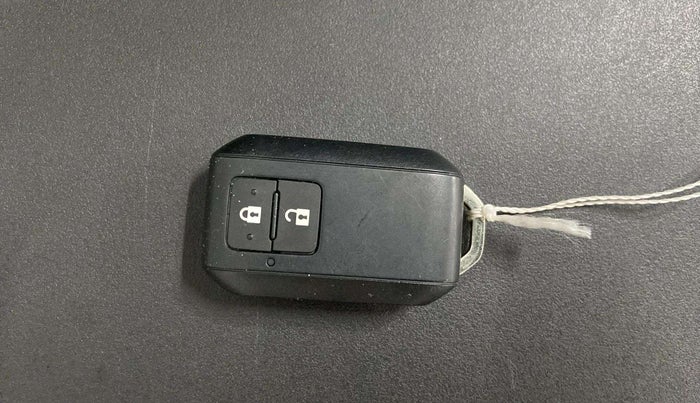 2024 Toyota Glanza V, Petrol, Manual, 6,295 km, Key Close Up