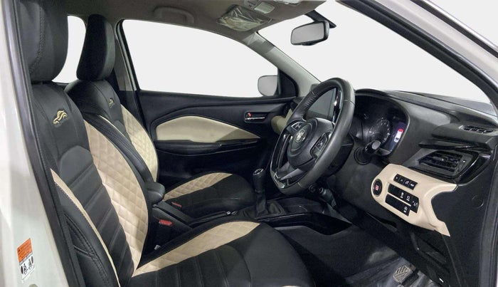2024 Toyota Glanza V, Petrol, Manual, 6,295 km, Right Side Front Door Cabin