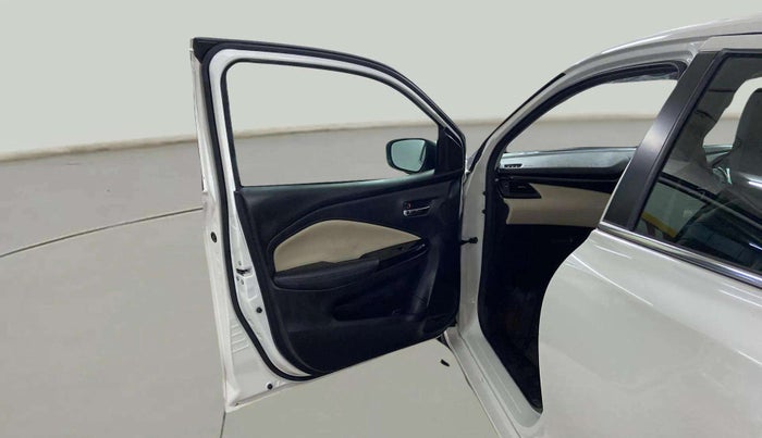 2024 Toyota Glanza V, Petrol, Manual, 6,295 km, LHS Front Door