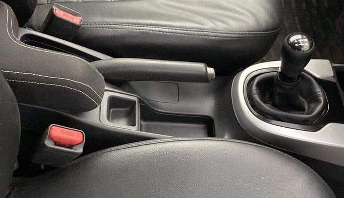 2018 Honda WR-V 1.2L I-VTEC VX MT, Petrol, Manual, 68,315 km, Gear Lever