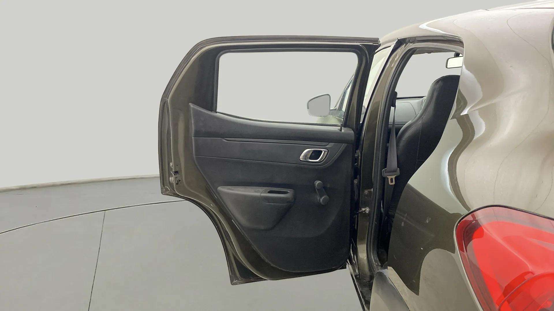LHS-Rear-Door-Open
