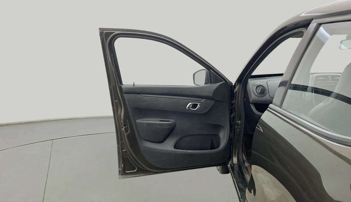2018 Renault Kwid RXT 0.8 (O), Petrol, Manual, 66,196 km, LHS Front Door