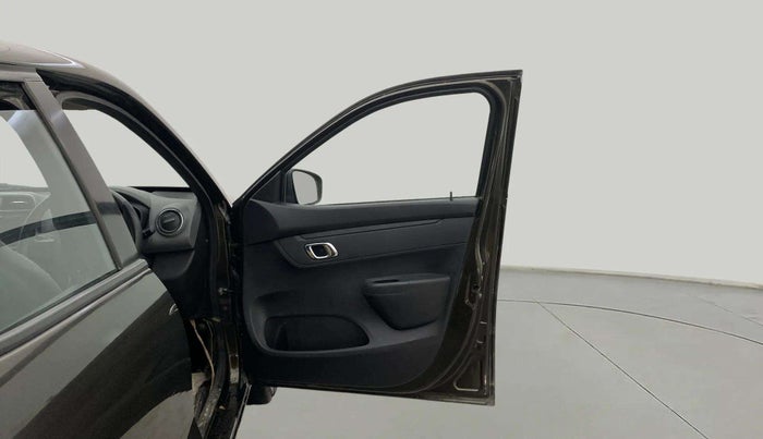 2018 Renault Kwid RXT 0.8 (O), Petrol, Manual, 66,196 km, RHS Front Door