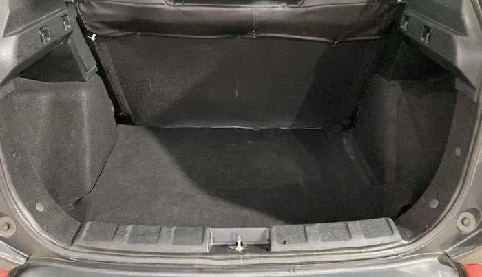 2018 Tata NEXON XM PETROL, Petrol, Manual, 50,186 km, Boot Inside