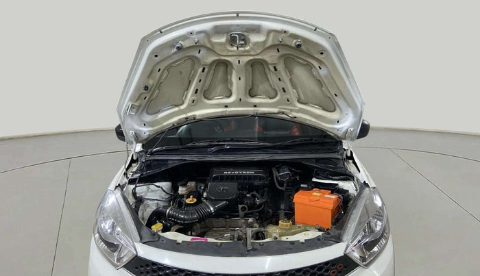 2018 Tata Tiago WIZZ EDITION PETROL, Petrol, Manual, 69,960 km, Open Bonet