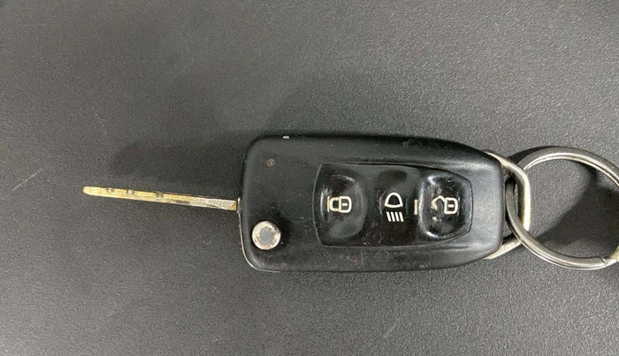 2018 Tata Tiago WIZZ EDITION PETROL, Petrol, Manual, 69,960 km, Key Close Up