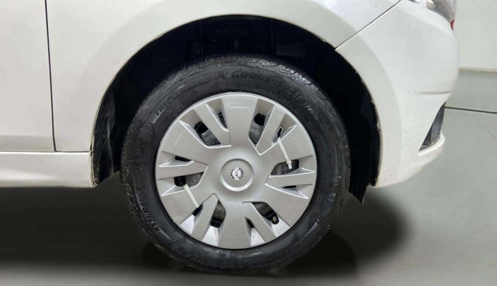 2018 Tata Tiago WIZZ EDITION PETROL, Petrol, Manual, 69,960 km, Right Front Wheel