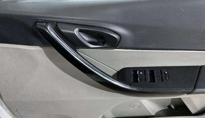2018 Tata Tiago WIZZ EDITION PETROL, Petrol, Manual, 69,960 km, Driver Side Door Panels Control