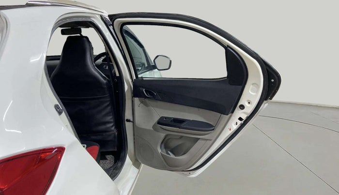 2018 Tata Tiago WIZZ EDITION PETROL, Petrol, Manual, 69,960 km, RHS Rear Door
