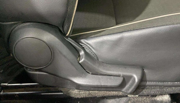 2017 Maruti Baleno DELTA PETROL 1.2, Petrol, Manual, 71,201 km, Driver Side Adjustment Panel
