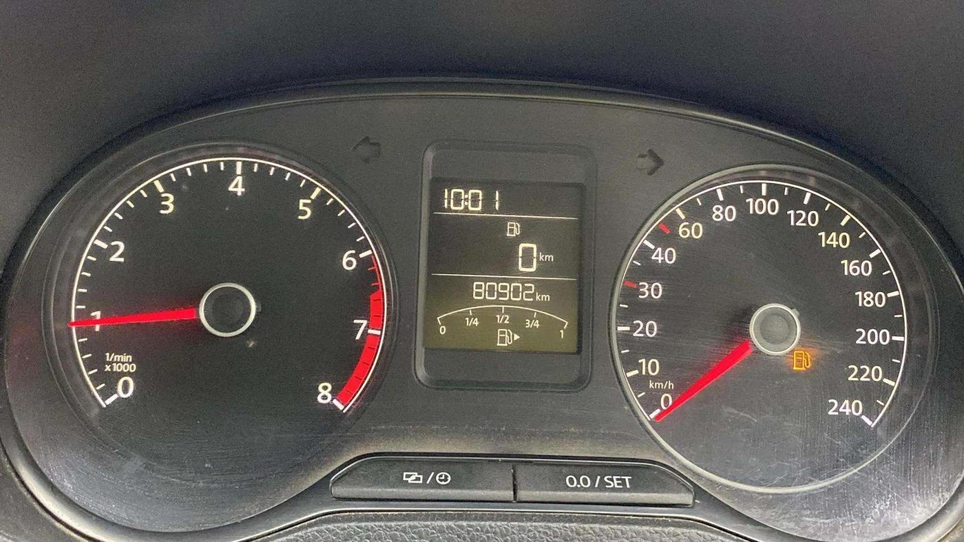 2015 Volkswagen Polo COMFORTLINE 1.2L, Petrol, Manual, 81,008 km, Odometer Image