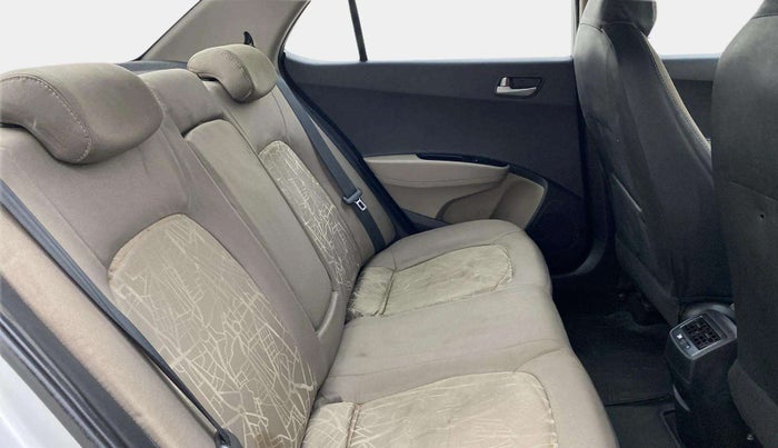 2014 Hyundai Xcent S (O) 1.2, Petrol, Manual, 1,03,270 km, Right Side Rear Door Cabin