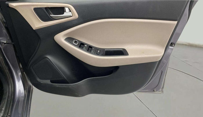 2020 Hyundai Elite i20 MAGNA PLUS 1.2, Petrol, Manual, 53,107 km, Driver Side Door Panels Control