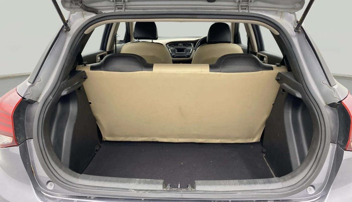 2020 Hyundai Elite i20 MAGNA PLUS 1.2, Petrol, Manual, 53,107 km, Boot Open Zoomed View