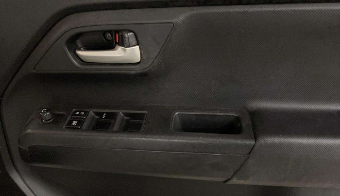 2019 Maruti New Wagon-R VXI 1.0, Petrol, Manual, 5,666 km, Driver Side Door Panels Control