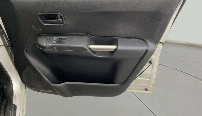 2017 Maruti IGNIS SIGMA 1.2, Petrol, Manual, 66,690 km, Driver Side Door Panels Control