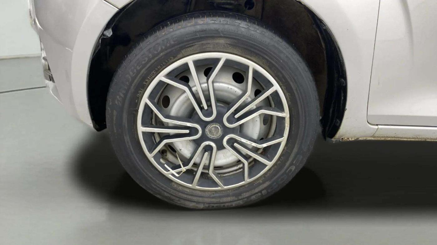 2017 Maruti IGNIS SIGMA 1.2, Petrol, Manual, 66,877 km, Left Front Wheel