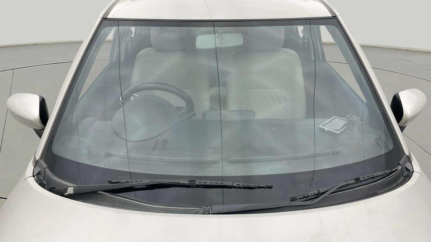 2017 Maruti IGNIS SIGMA 1.2, Petrol, Manual, 66,877 km, Front Windshield