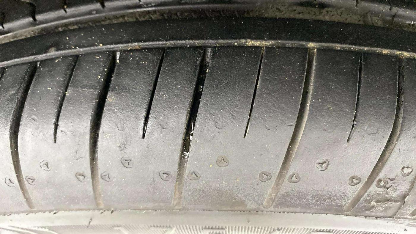 2017 Maruti IGNIS SIGMA 1.2, Petrol, Manual, 66,877 km, Right Front Tyre Tread