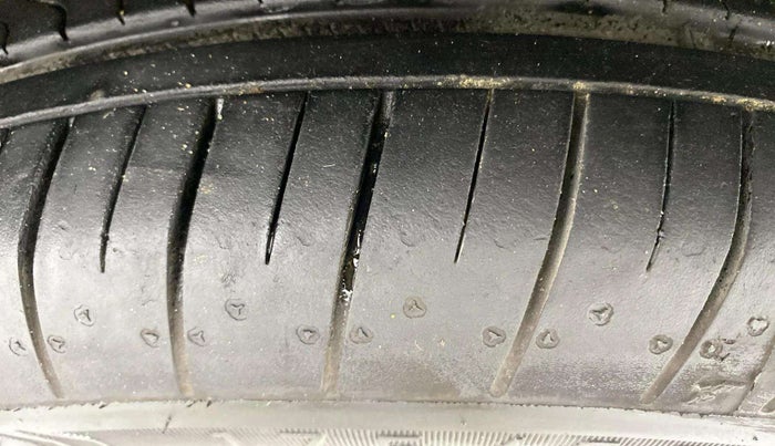 2017 Maruti IGNIS SIGMA 1.2, Petrol, Manual, 66,690 km, Right Front Tyre Tread