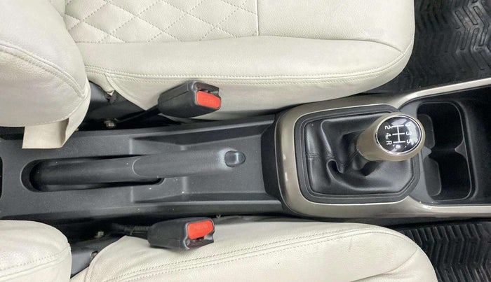 2017 Maruti IGNIS SIGMA 1.2, Petrol, Manual, 66,690 km, Gear Lever