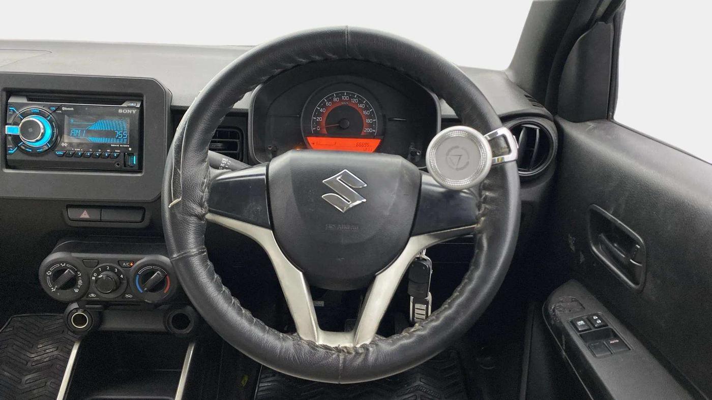 2017 Maruti IGNIS SIGMA 1.2, Petrol, Manual, 66,877 km, Steering Wheel Close Up