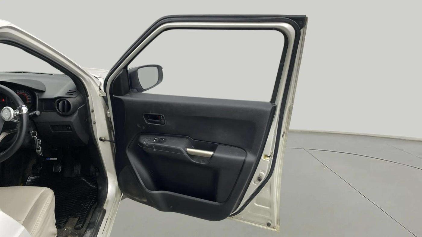 2017 Maruti IGNIS SIGMA 1.2, Petrol, Manual, 66,877 km, RHS Front Door