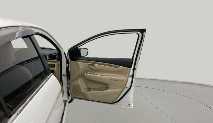 2021 Maruti Ciaz DELTA 1.5 SHVS MT PETROL, Petrol, Manual, 22,804 km, RHS Front Door