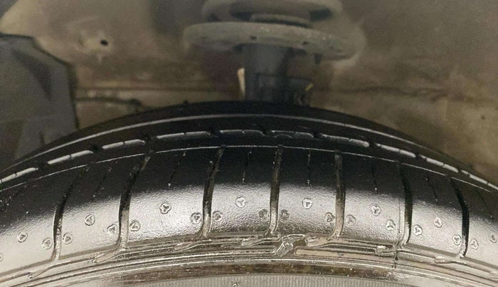 2021 Maruti Ciaz DELTA 1.5 SHVS MT PETROL, Petrol, Manual, 22,804 km, Left Front Tyre Tread