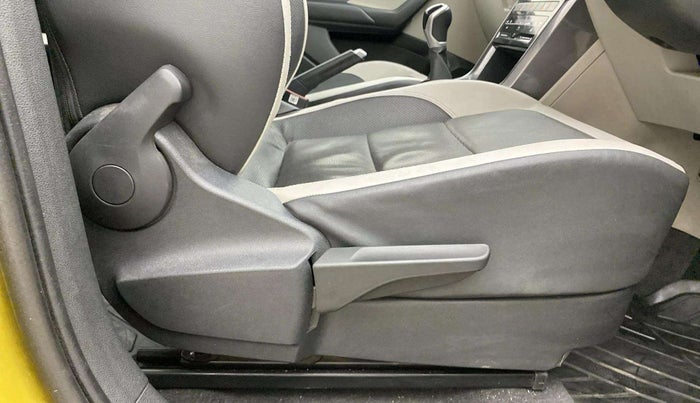 2021 Volkswagen TAIGUN TOPLINE 1.0 TSI MT, Petrol, Manual, 46,156 km, Driver Side Adjustment Panel