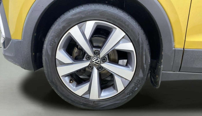 2021 Volkswagen TAIGUN TOPLINE 1.0 TSI MT, Petrol, Manual, 46,156 km, Left Front Wheel
