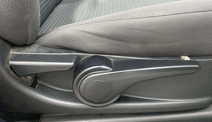 2017 Tata Tiago XZ PETROL, Petrol, Manual, 36,484 km, Driver Side Adjustment Panel