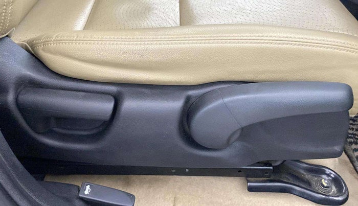 2015 Honda City 1.5L I-VTEC VX CVT, Petrol, Automatic, 48,287 km, Driver Side Adjustment Panel