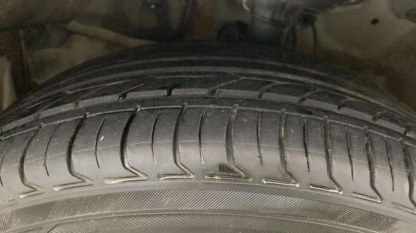 2015 Honda City 1.5L I-VTEC VX CVT, Petrol, Automatic, 48,287 km, Left Front Tyre Tread