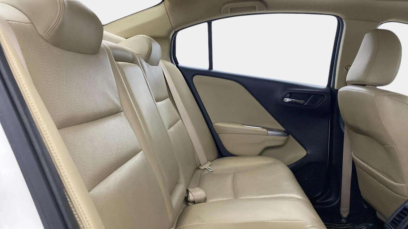 2015 Honda City 1.5L I-VTEC VX CVT, Petrol, Automatic, 48,287 km, Right Side Rear Door Cabin