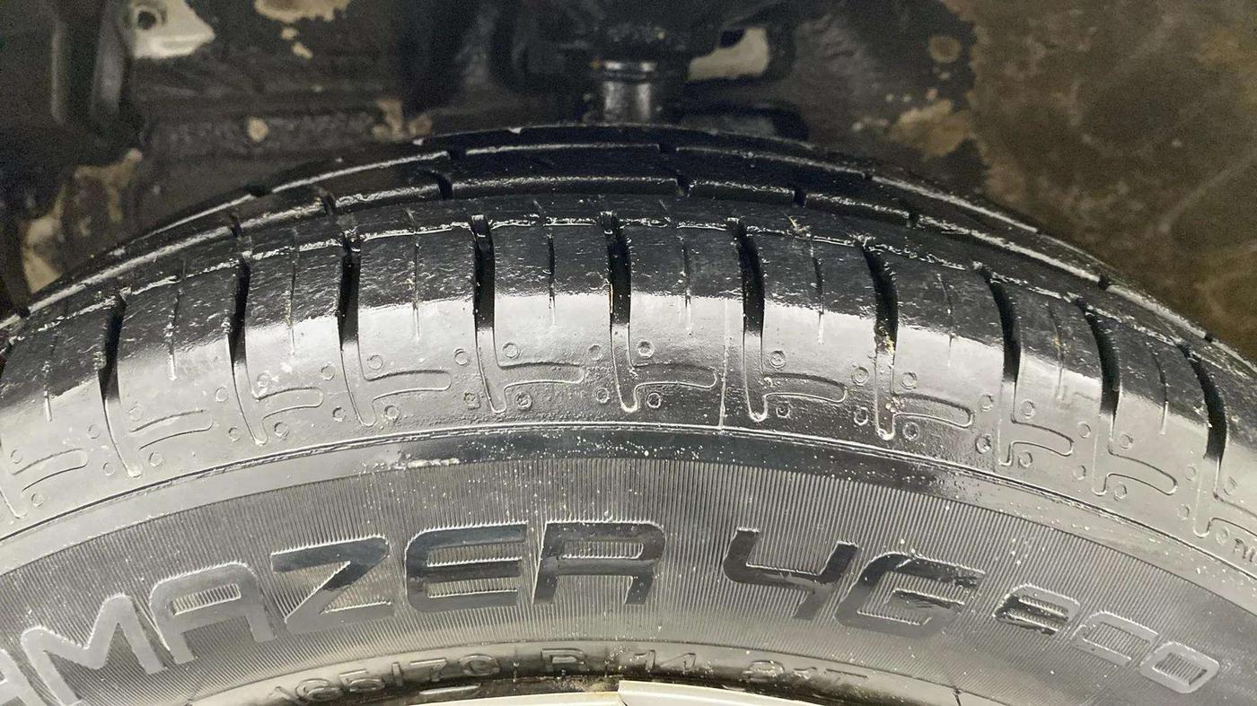 2016 Maruti Celerio VXI, Petrol, Manual, 70,483 km, Left Front Tyre Tread