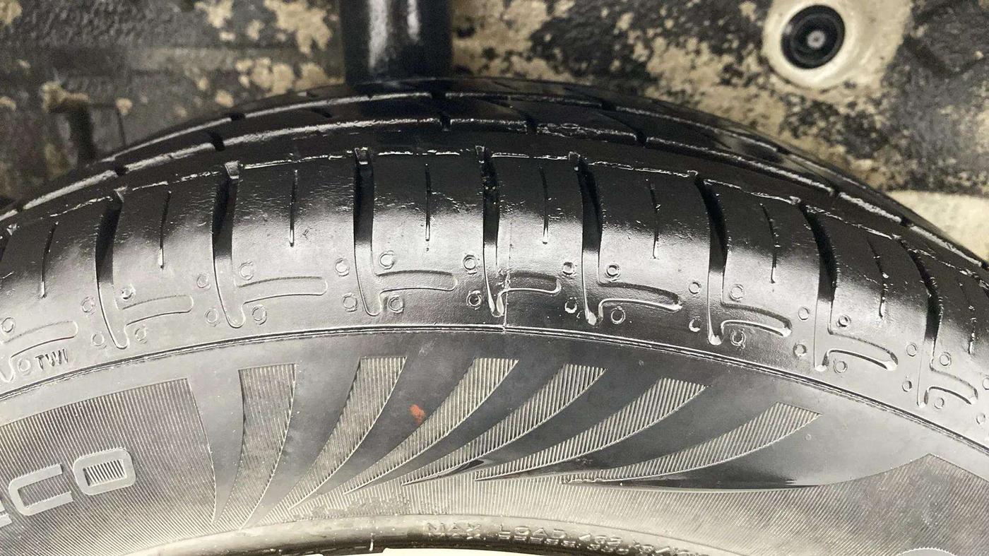2016 Maruti Celerio VXI, Petrol, Manual, 70,483 km, Right Rear Tyre Tread