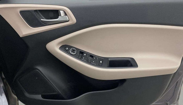 2019 Hyundai Elite i20 ASTA 1.2 (O), Petrol, Manual, 33,890 km, Driver Side Door Panels Control